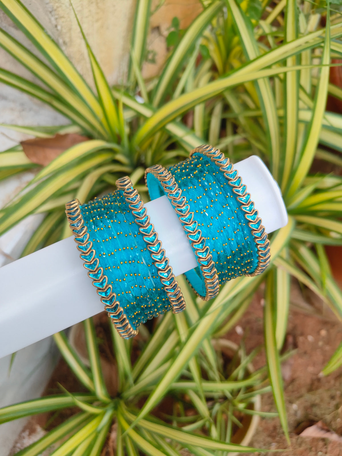 Sky Blue Heart Silkthread Set With Glass Bangles