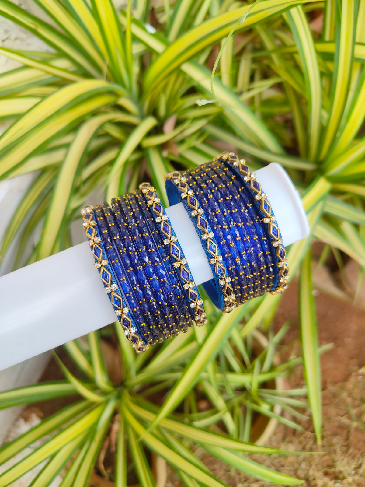 Royal Blue Diamond Silkthread Set With Glass Bangles
