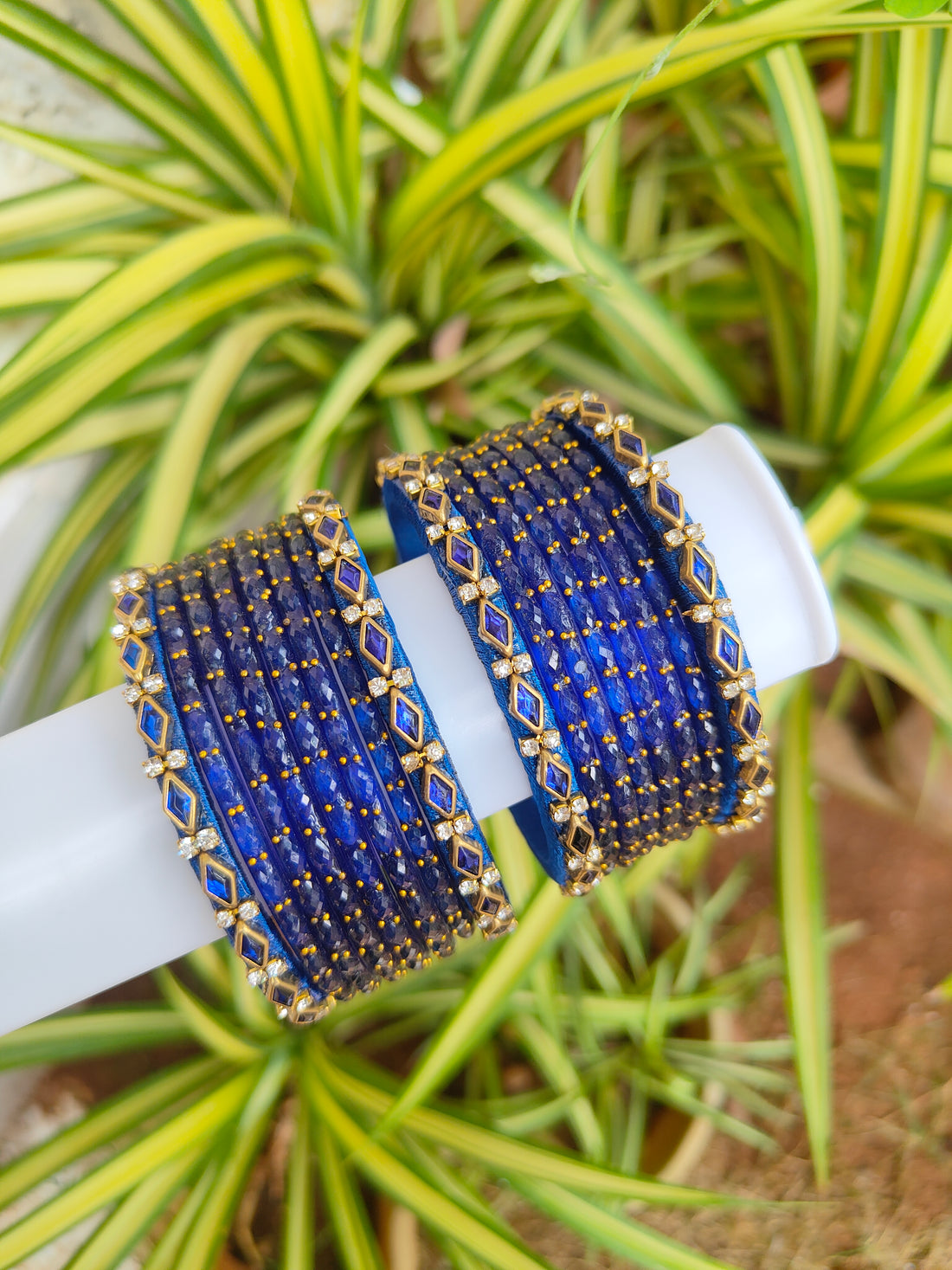 Royal Blue Diamond Silkthread Set With Glass Bangles