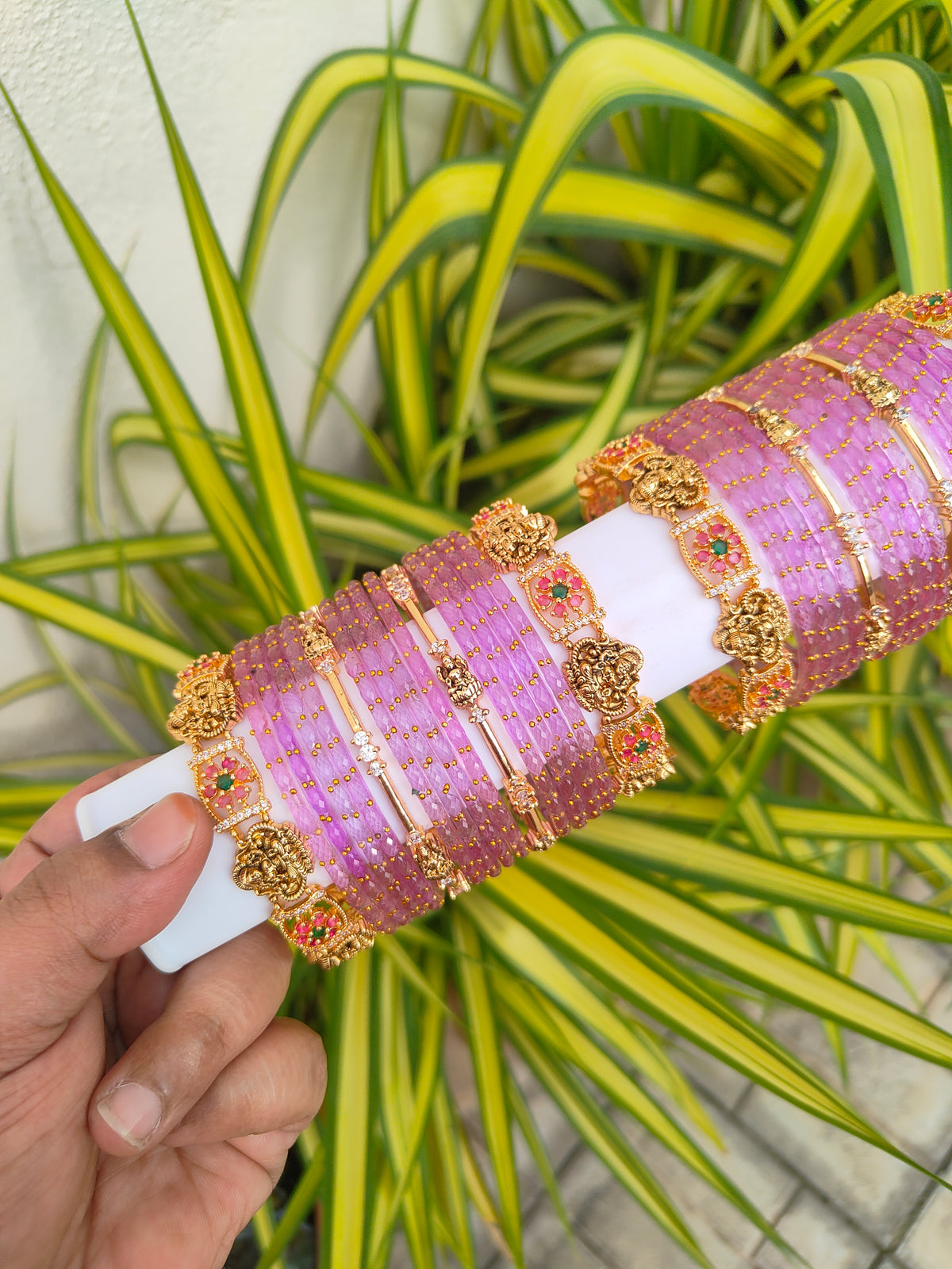 Vaibhavalakshmi Metal Mix – Lavender Raindrop Glass Bangles