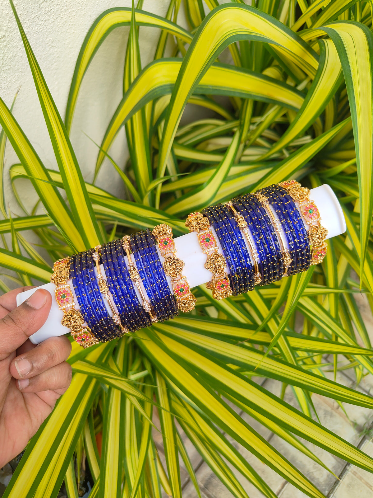 Vaibhavalakshmi Metal Mix – Royal Blue Raindrop Glass Bangles