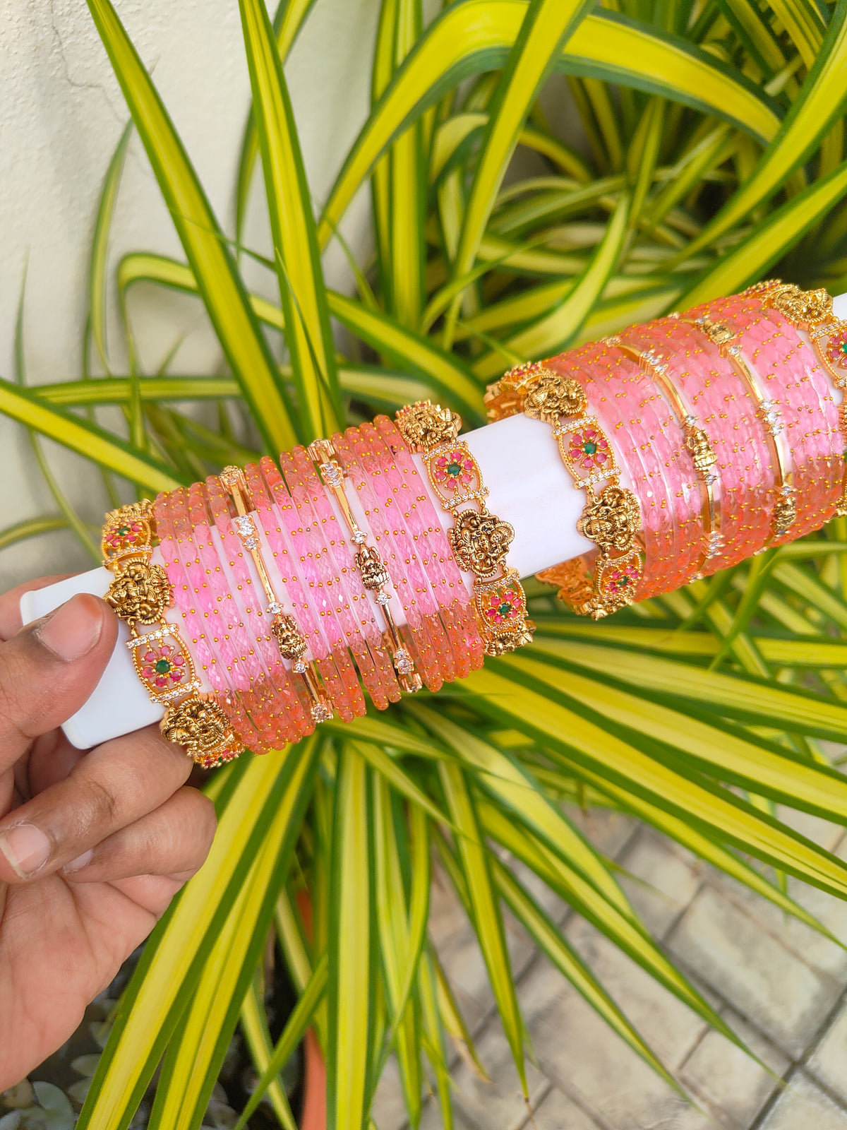 Vaibhavalakshmi Metal Mix – Baby Pink Raindrop Glass Bangles
