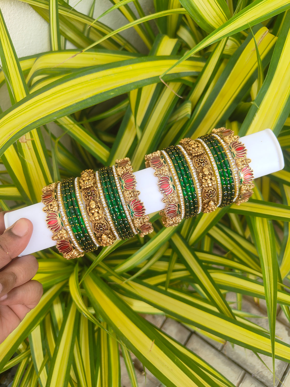 Ananya Lakshmi Metal Mix – Bottle Green Raindrop Glass Bangles