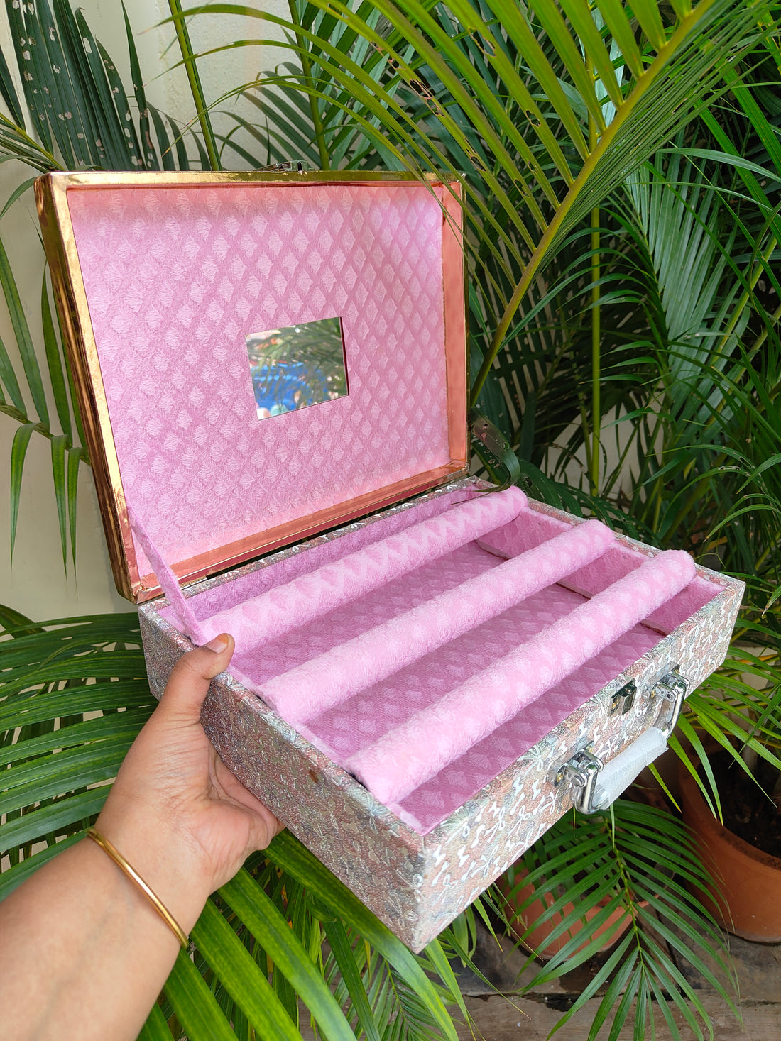 Golden Glossy Floral 3 line box with small mirror