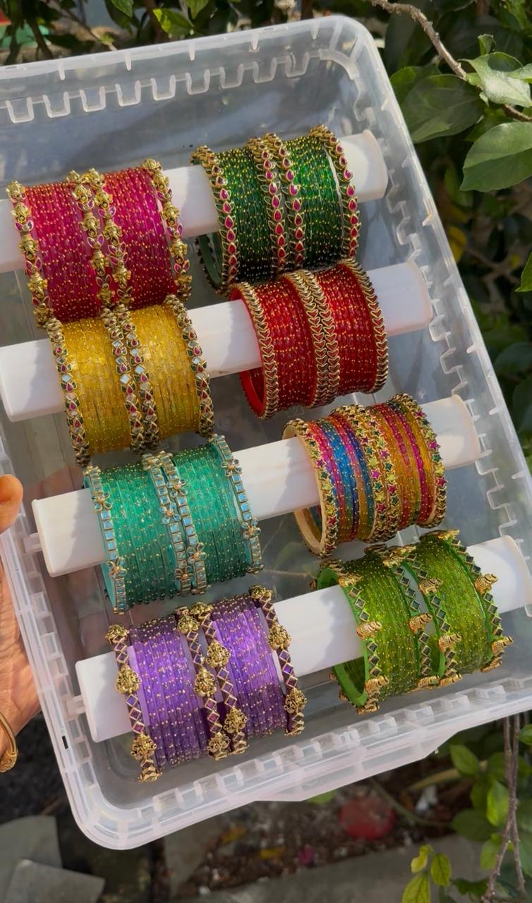 Gorgeous 8 sets Silkthread mixed with raindrop glass bangles