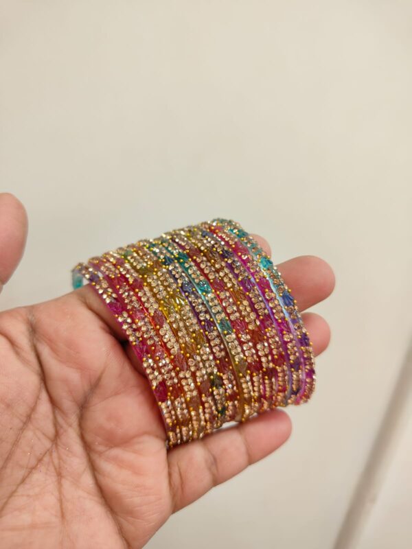 Thulir model glass bangles(Multicolor)