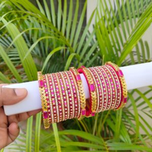 Silk thread mixed with glass bangles