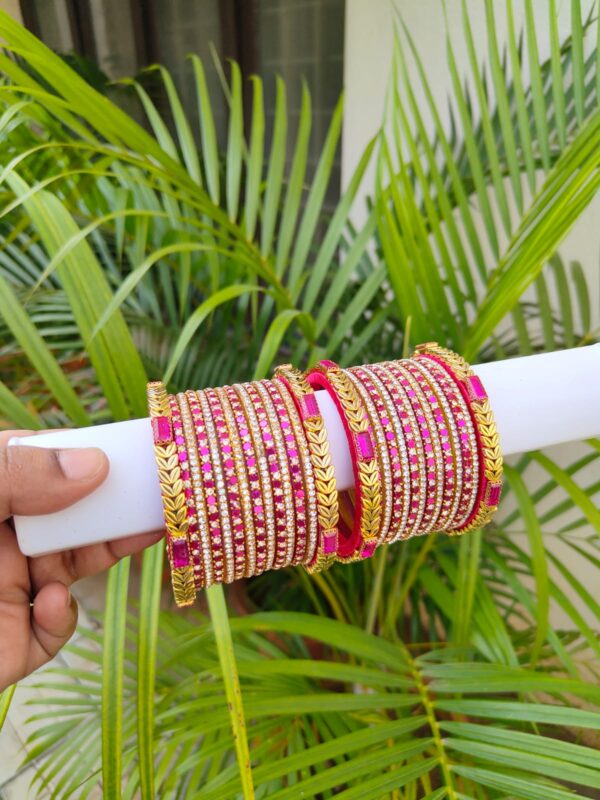 Silk thread mixed with glass bangles