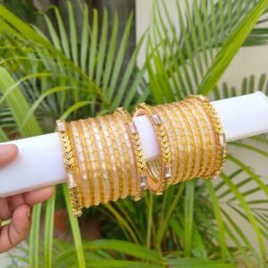 Silk thread mixed with glass bangles