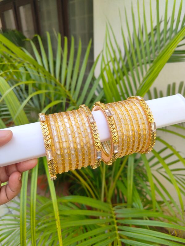 Silk thread mixed with glass bangles