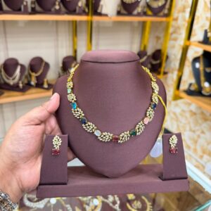 Velvet Majesty necklace set