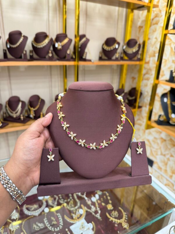 Imperial Sparkle necklace set
