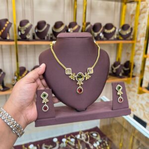Royal Legacy Necklace Set