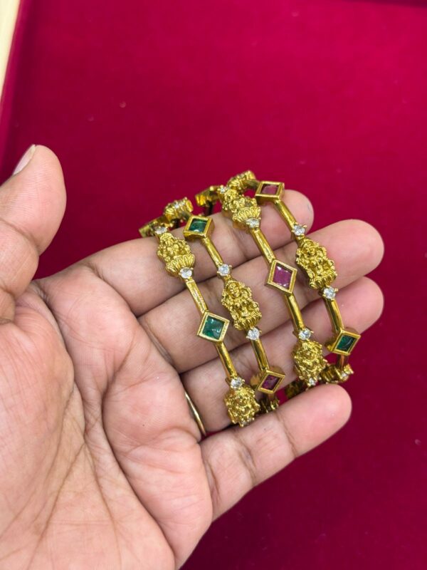 Emerald and ruby stone with Lakshmi bangles 4pcs