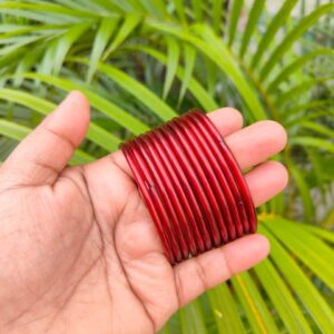Plain glossy glass bangles (Kuppivala) Maroon color