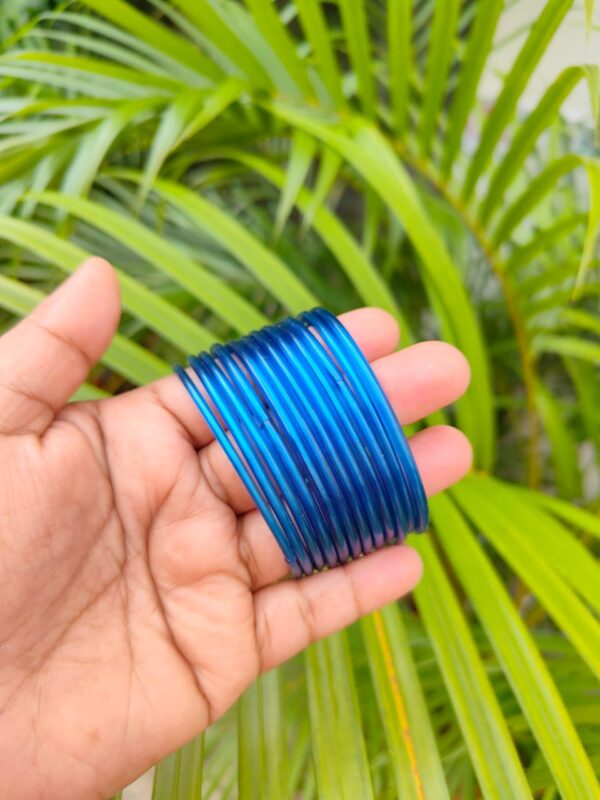 Plain glossy glass bangles (Kuppivala) Blue color