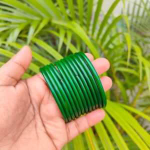 Plain matte glass bangles (Kuppivala) Dark green color