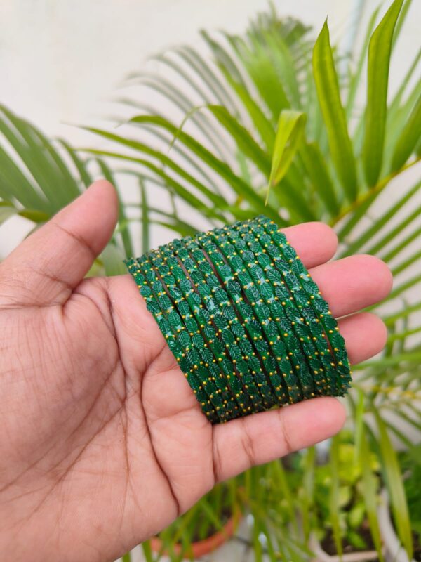 Leaf model (without stone) Dark green colour